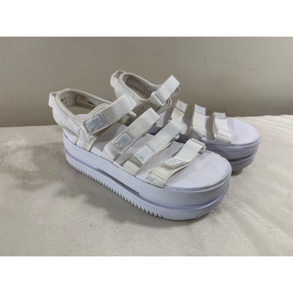 Nike Women's 9 White Platform Sport Sandals Hook & Loop Casual Comfort